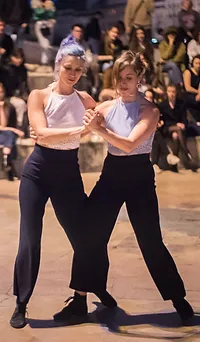 Kira et Isaure de Oui Mais Tango